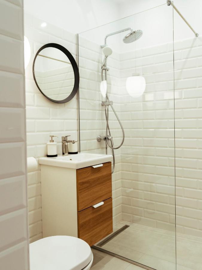 Bright 3Br Flat - Top Location - Green View Balcony Boekarest Buitenkant foto