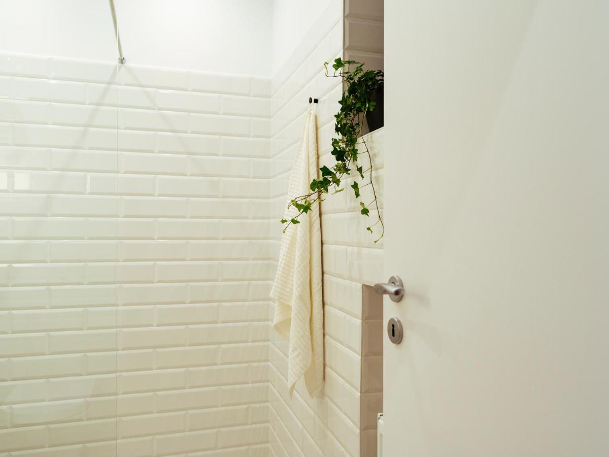Bright 3Br Flat - Top Location - Green View Balcony Boekarest Buitenkant foto