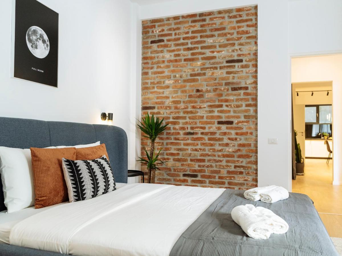 Bright 3Br Flat - Top Location - Green View Balcony Boekarest Buitenkant foto