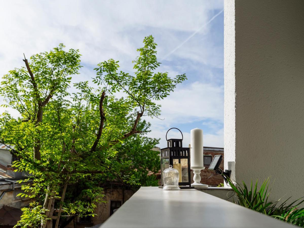 Bright 3Br Flat - Top Location - Green View Balcony Boekarest Buitenkant foto