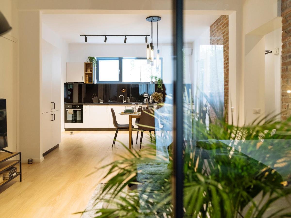 Bright 3Br Flat - Top Location - Green View Balcony Boekarest Buitenkant foto