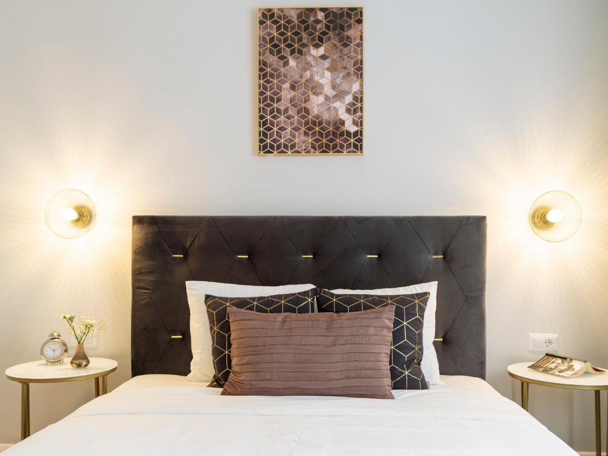 Bright 3Br Flat - Top Location - Green View Balcony Boekarest Buitenkant foto
